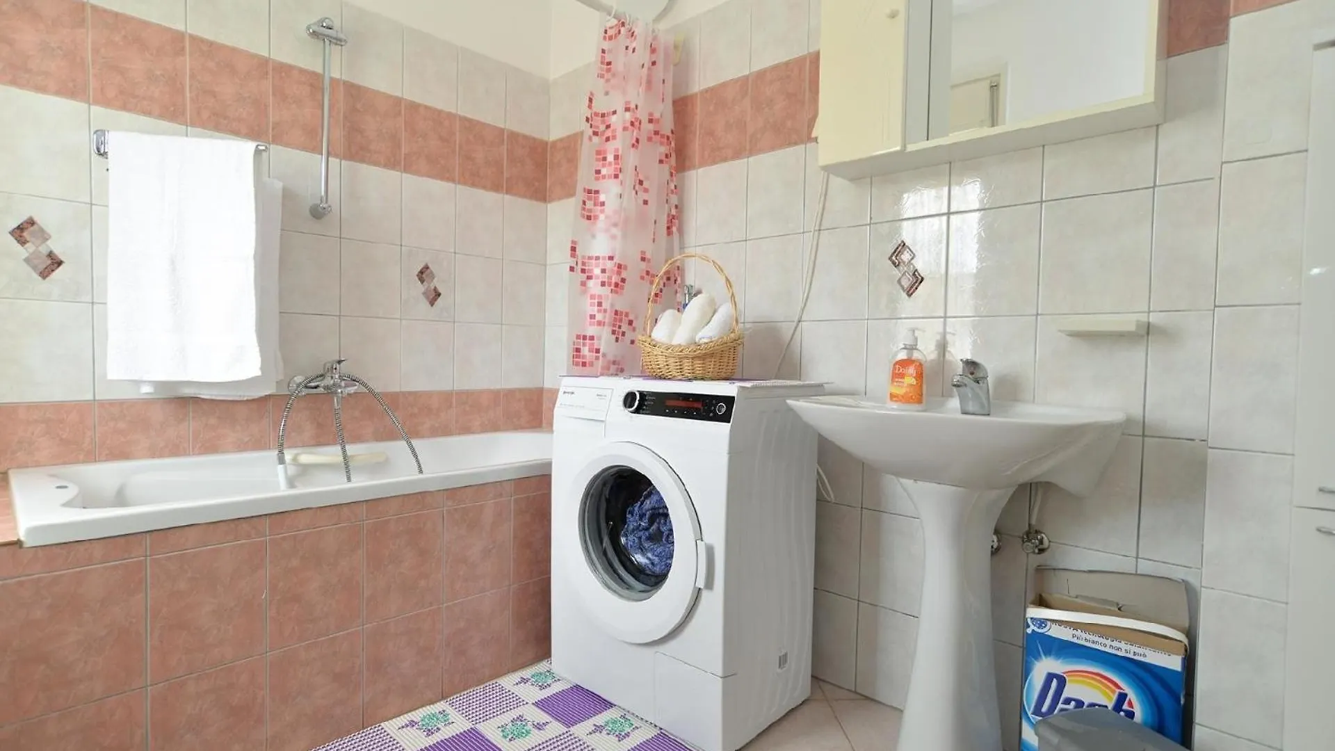 Apartment Ferienwohnung Fuer 6 Personen Ca 85 Qm In Fazana-Surida, Istrien Istrische Riviera Valbandon