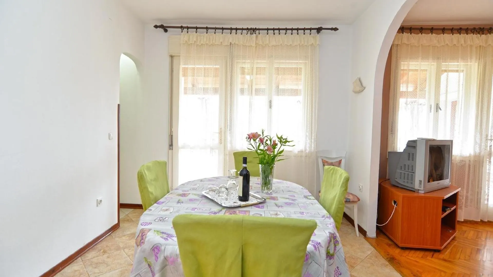 Apartment Ferienwohnung Fuer 6 Personen Ca 85 Qm In Fazana-Surida, Istrien Istrische Riviera Valbandon